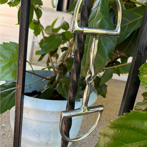 BITS - Picture 6 of 9